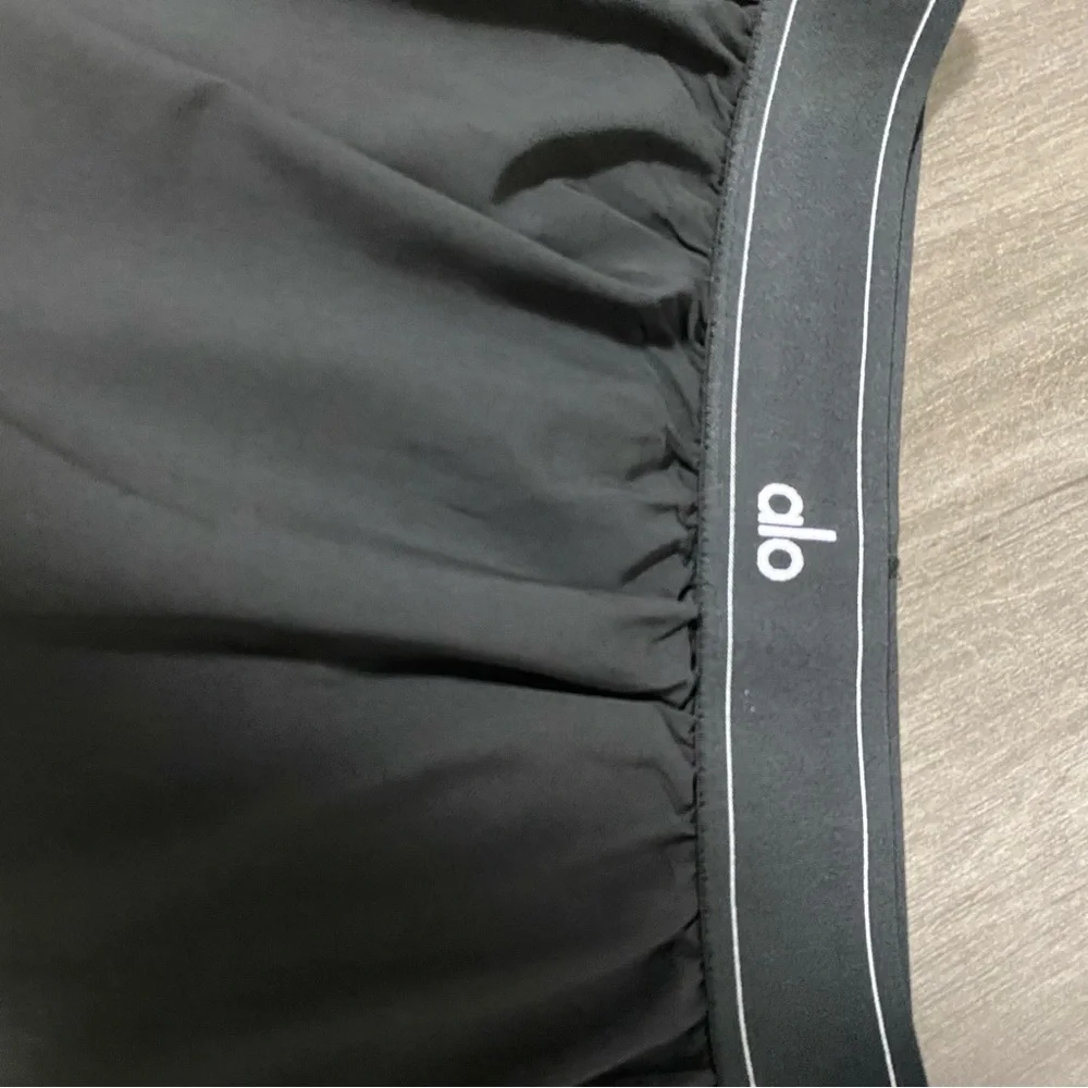 ALO Yoga Charcoal Black Skirt